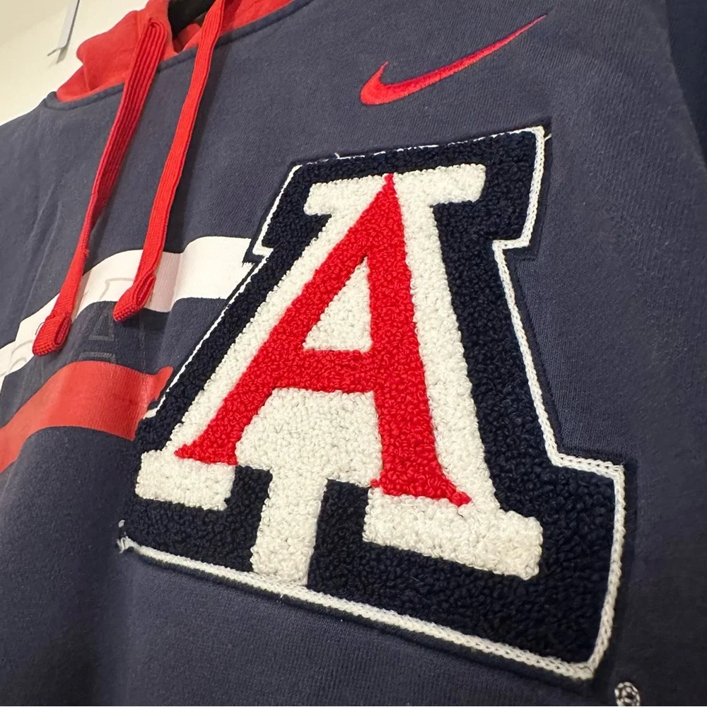 Vintage Nike Arizona Wildcats Hoodie Sweatshirt Pullover Heavyweight University
